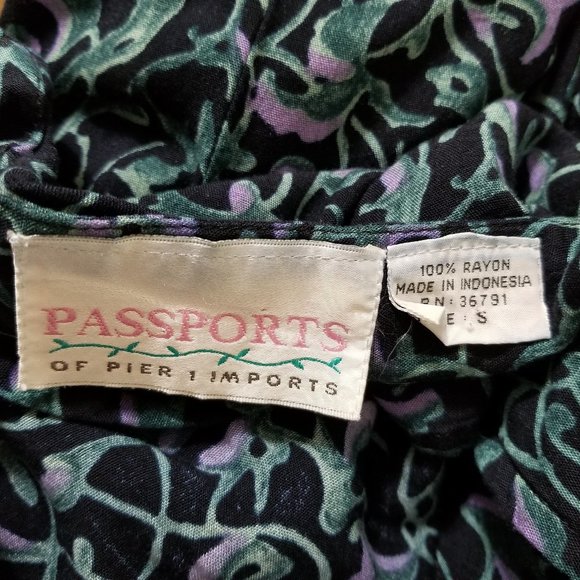 Passports Of Pier 1 Imports romper Small vine print playsuit jumpsuit VINTAGE - Picture 13 of 14